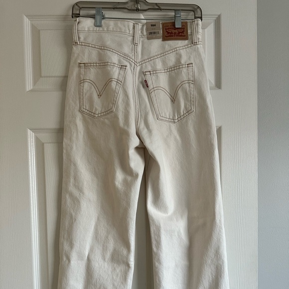 Levi’s Ribcage jeans - Picture 5 of 5